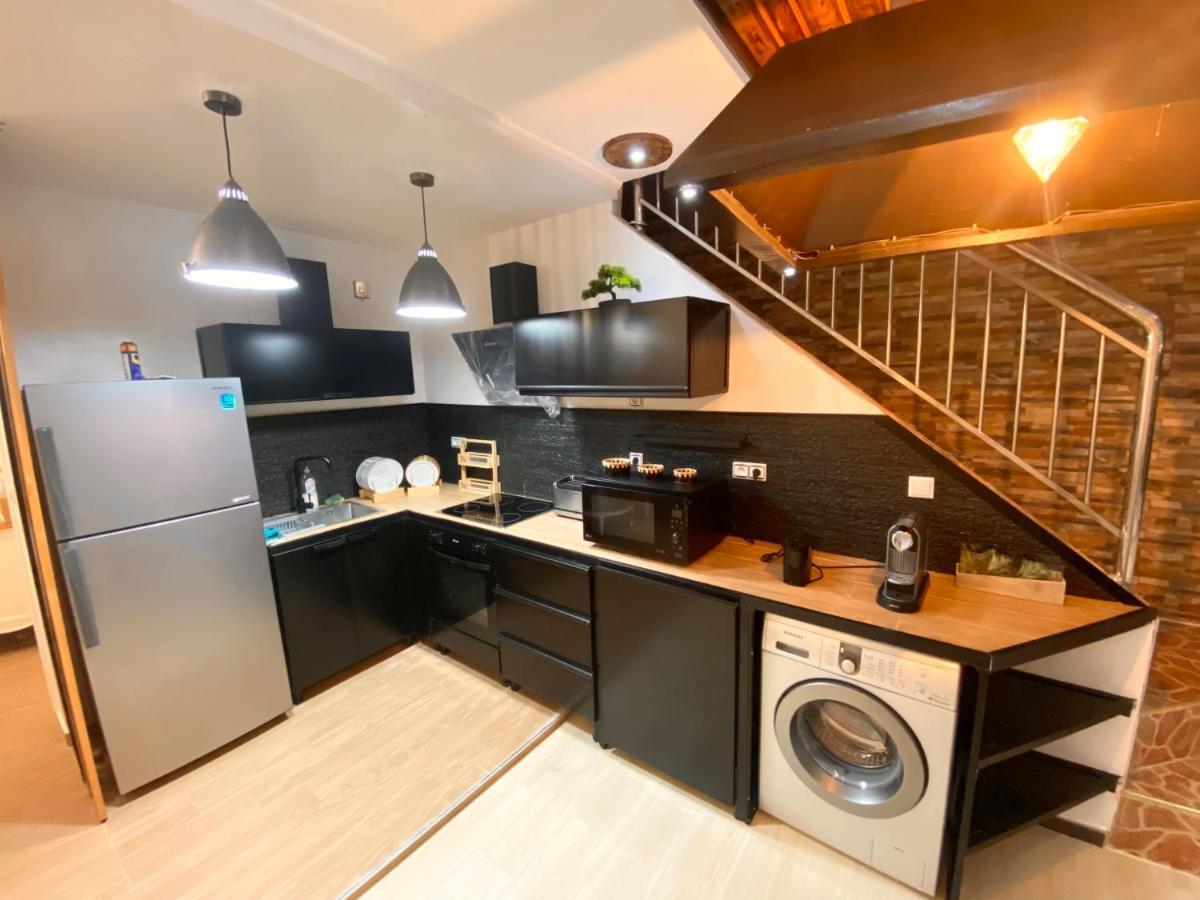 Appartement Avec Terasse Jaccuzi Barbecue Netflix Vue Sur Mer Totalement Gratuit Sans Supplement Alhucemas Exterior foto